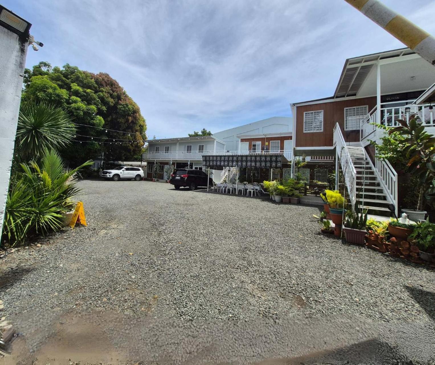 Olive Hostel Roxas City Ngoại thất bức ảnh